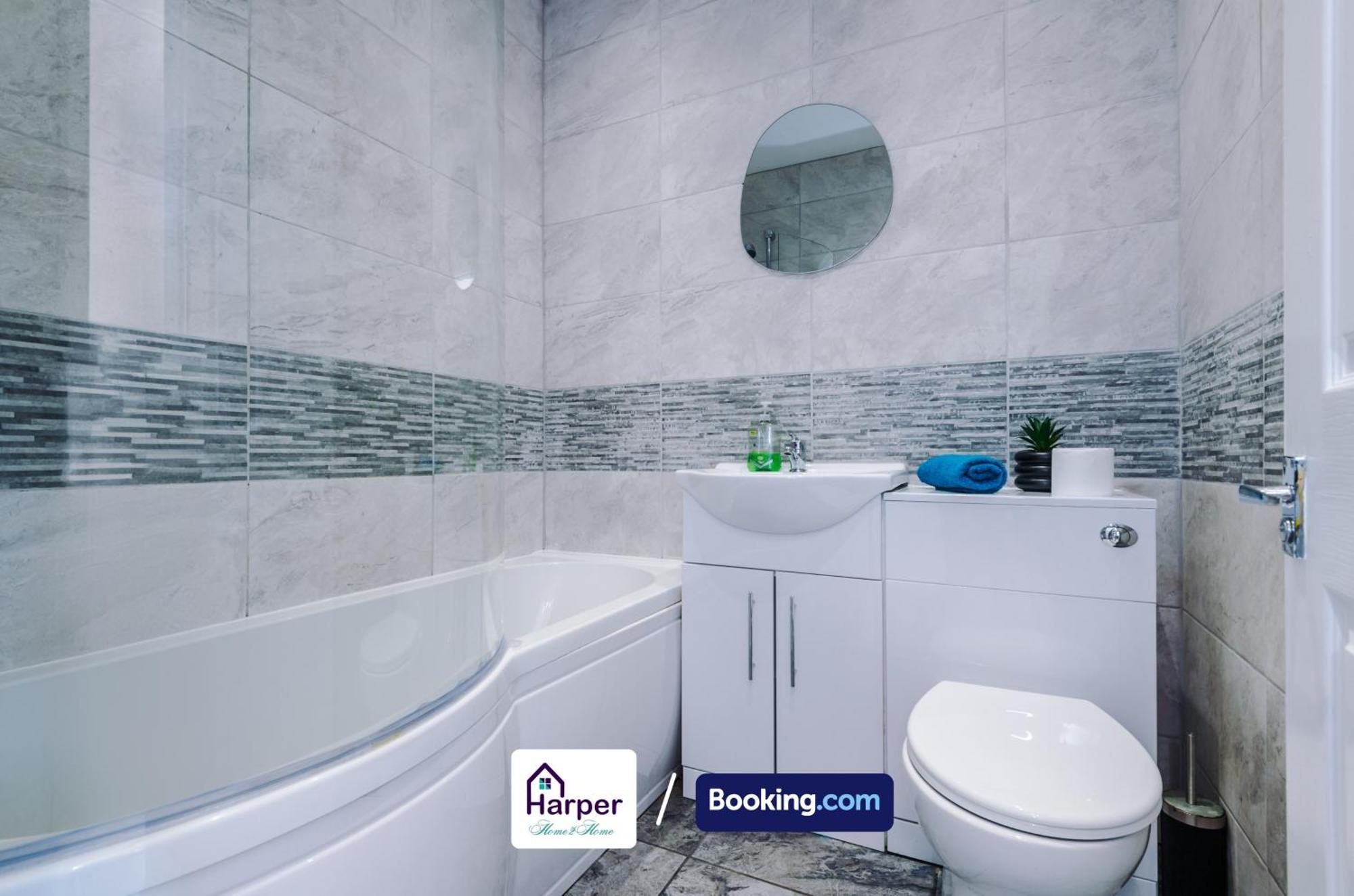Spacious Detached Bungalow By Harperletting Short Lets & Serviced Accommodation Buckely With Pool Table & Driveway Buckley Ngoại thất bức ảnh