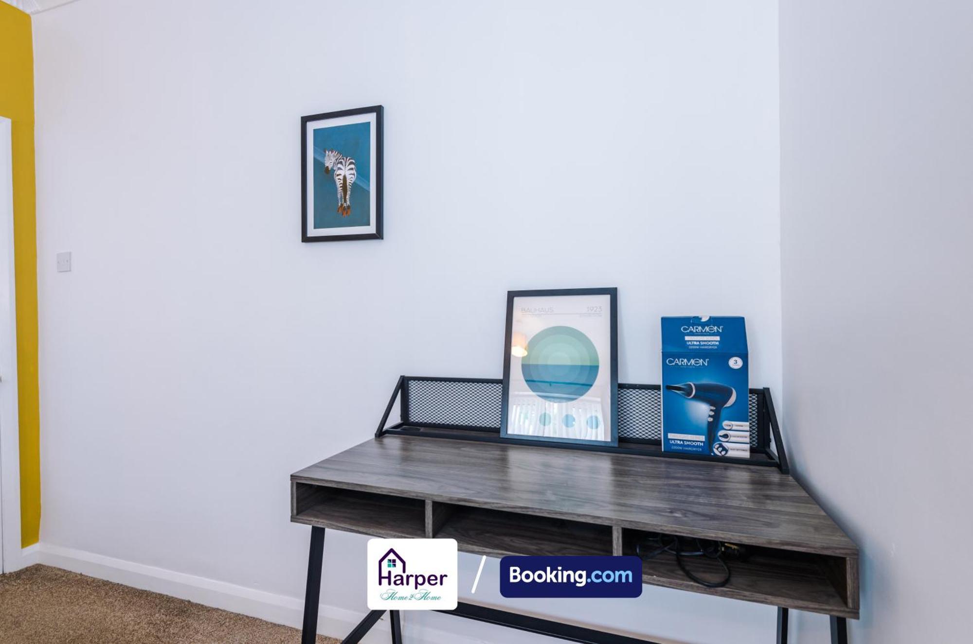 Spacious Detached Bungalow By Harperletting Short Lets & Serviced Accommodation Buckely With Pool Table & Driveway Buckley Ngoại thất bức ảnh